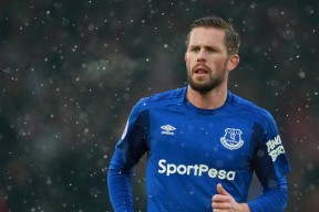 kaiyun-世俱杯抢七大战激情夜！郑钦文里突外投，波士顿凯尔特人惊险巴黎圣日耳曼